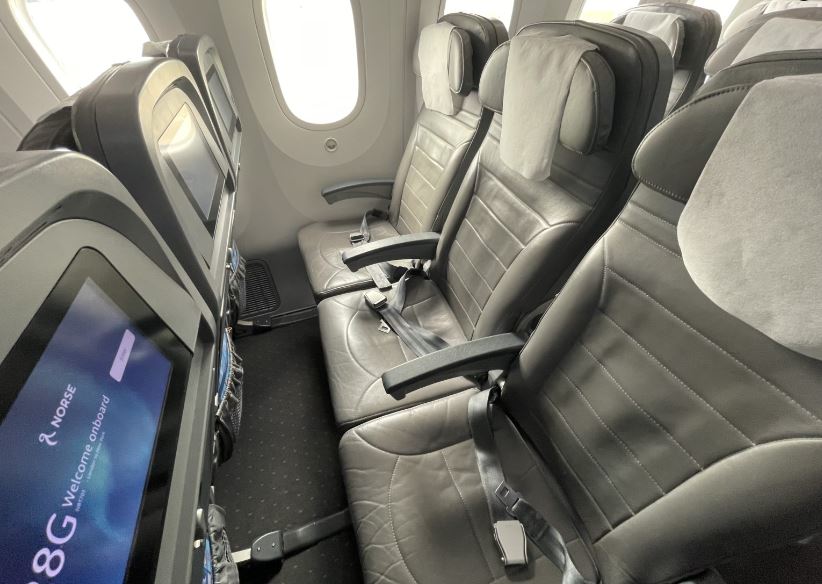 Choosing Your Seat on an Aircraft: The Unconventional Wisdom of the Middle Seat Lover